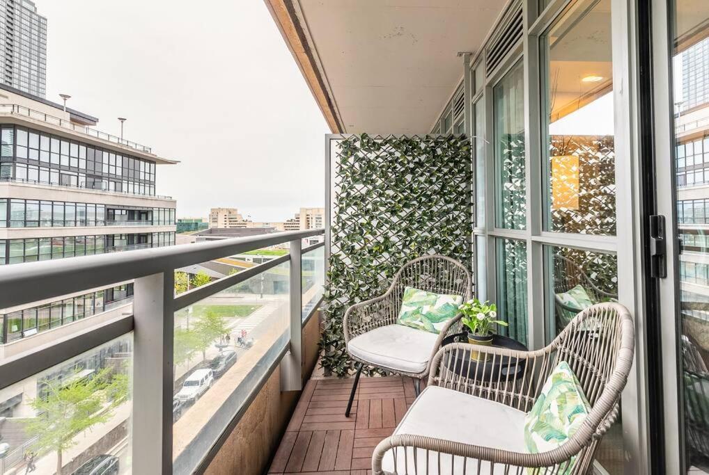 Luxury Suite Downtown Toronto Near Cn Tower Buitenkant foto