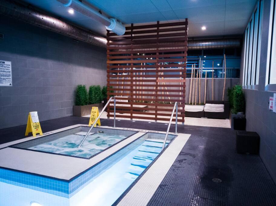 Luxury Suite Downtown Toronto Near Cn Tower Buitenkant foto